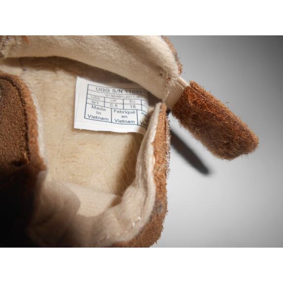 UGG Chestnut Baby Logo Pre-walker Roos Booties - Picture 12 of 16